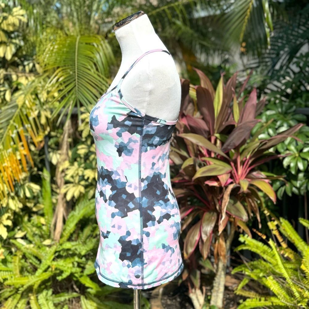 Lululemon Power Y Tank (Clouded DreamsโMulti) - Picture 5 of 8